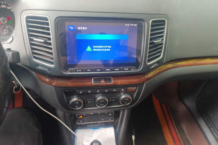 Used Volkswagen Sharan 2013 2.0 TSI Comfort Model Audio And AC Panel