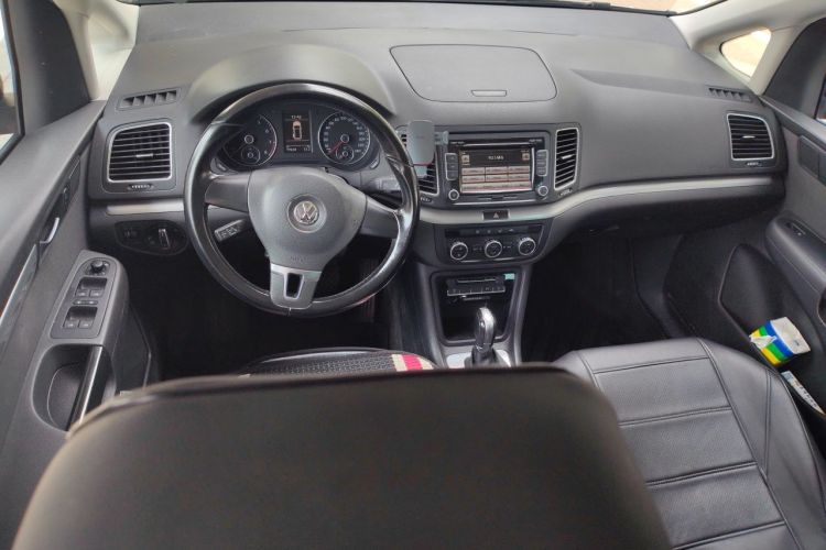 Used Volkswagen Sharan 2013 1.8TSI Standard Model Center Console