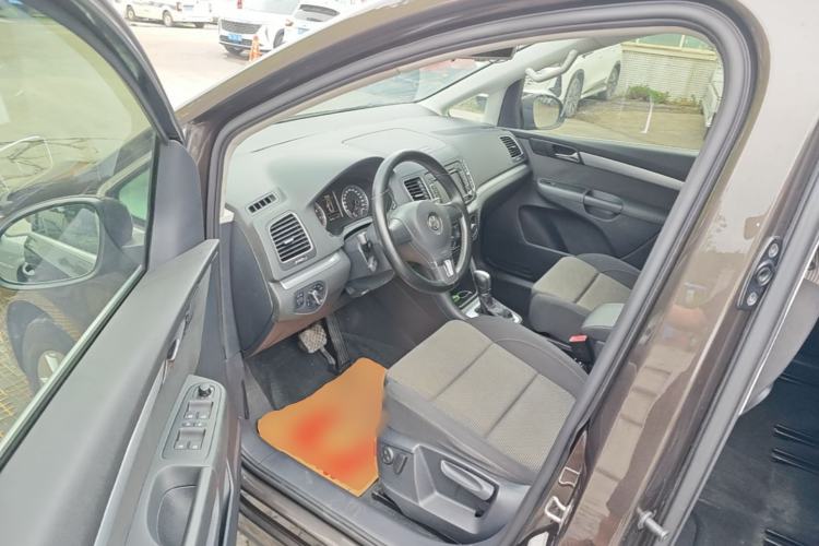 Used Volkswagen Sharan 2013 1.8TSI Standard Model Driver Seat