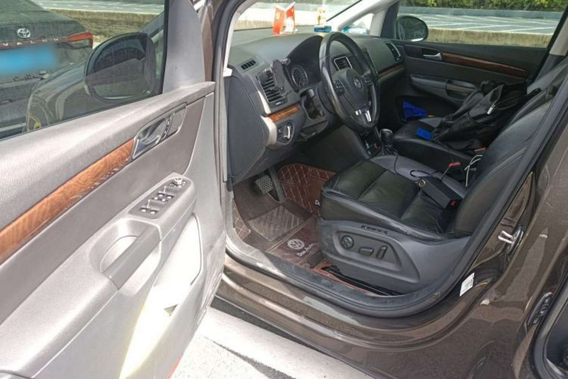 Used Volkswagen Sharan 2013 2.0 TSI Luxury Model Driver Seat