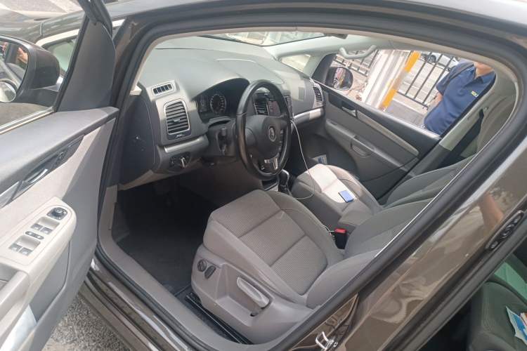 Used Volkswagen Sharan 2013 1.8TSI Standard Model Driver Seat