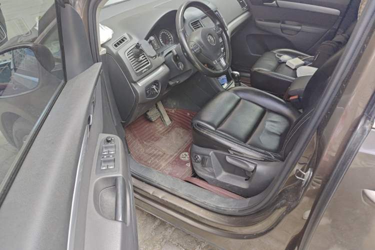 Used Volkswagen Sharan 2013 1.8TSI Standard Model Euro IV Driver Seat