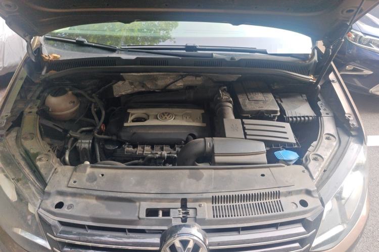 Used Volkswagen Sharan 2013 2.0 TSI Comfort Model Engine Bay