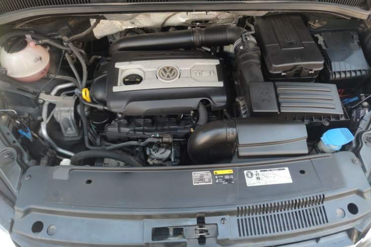 Used Volkswagen Sharan 2013 1.8TSI Standard Model Euro IV Engine Bay