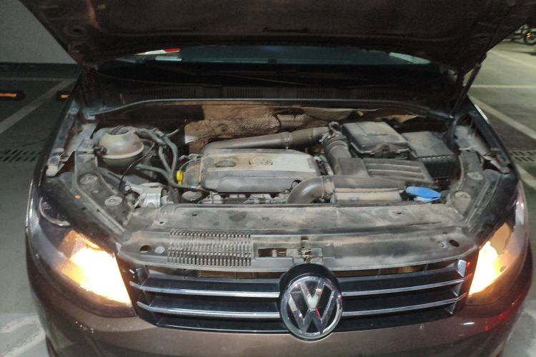 Used Volkswagen Sharan 2013 2.0 TSI Standard Model Engine Bay