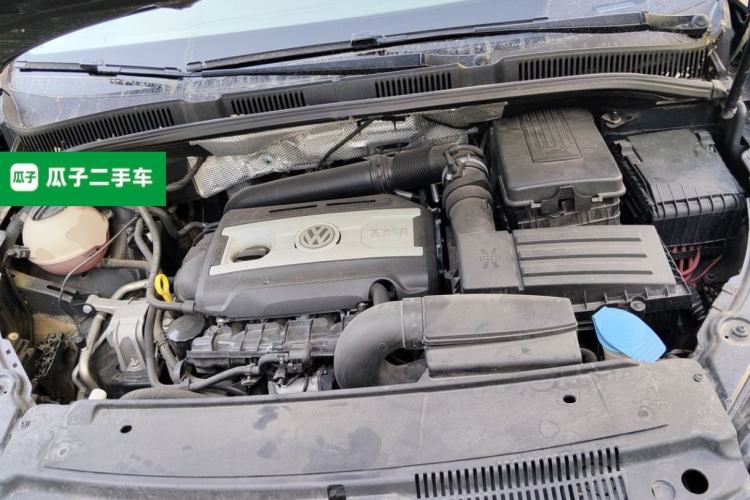 Used Volkswagen Sharan 2013 1.8TSI Comfort Model Euro IV Engine Bay