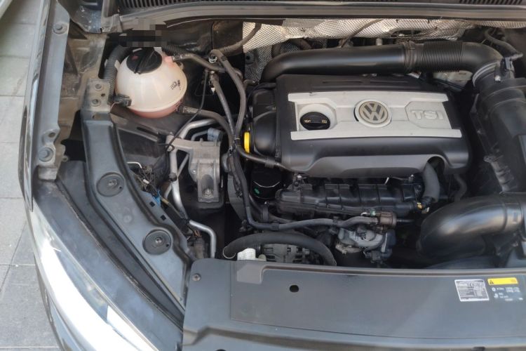 Used Volkswagen Sharan 2013 1.8TSI Standard Model Euro IV Engine Bay Right