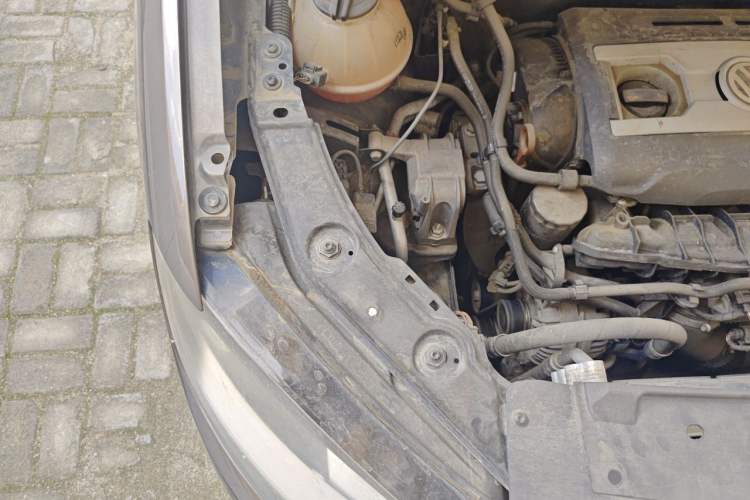Used Volkswagen Sharan 2013 1.8TSI Standard Model Euro IV Engine Bay Right