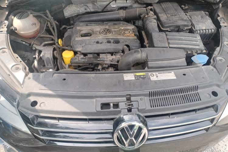 Used Volkswagen Sharan 2013 1.8TSI Standard Model Engine Bay