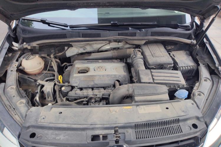 Used Volkswagen Sharan 2013 1.8TSI Standard Model Engine Bay