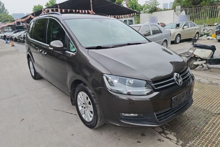 Used Volkswagen Sharan 2013 1.8TSI Standard Model Front Right 45 Deg