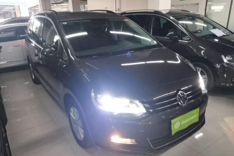 Used Volkswagen Sharan 2013 1.8TSI Standard Model Front Right 45 Deg