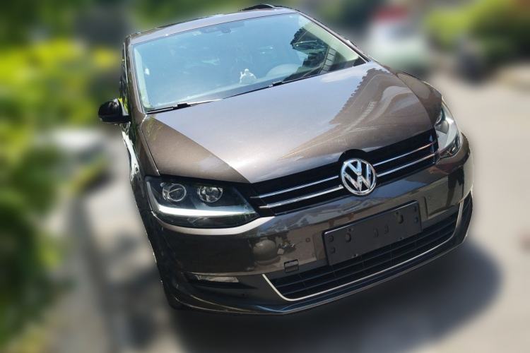 Used Volkswagen Sharan 2013 1.8TSI Standard Model Front Right 45 Deg