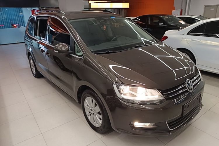 Used Volkswagen Sharan 2013 1.8TSI Standard Model Front Right 45 Deg