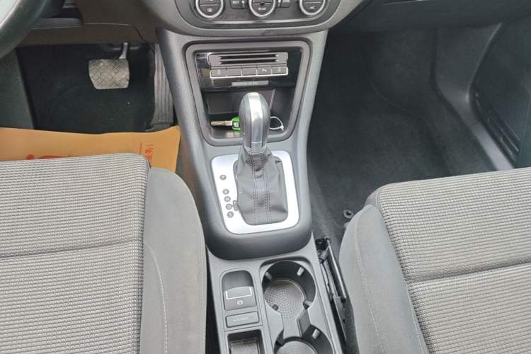 Used Volkswagen Sharan 2013 1.8TSI Standard Model Gear Lever