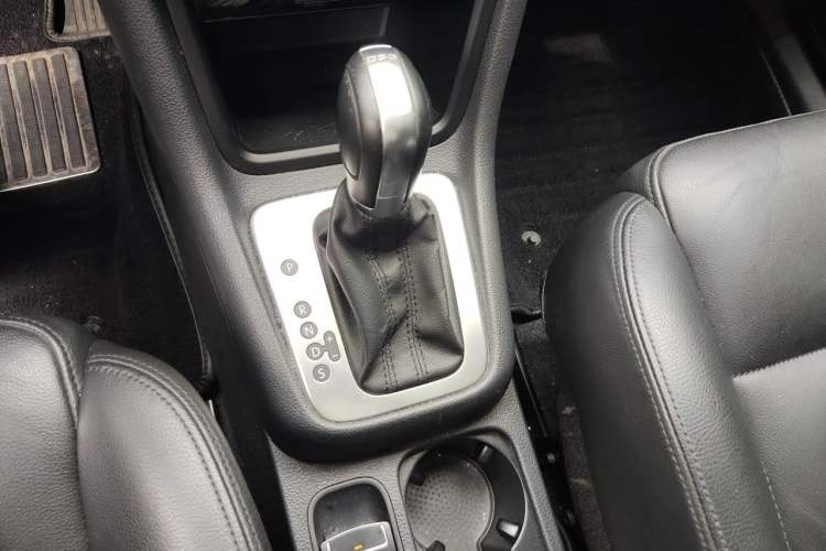 Used Volkswagen Sharan 2013 1.8TSI Standard Model Euro IV Gear Lever