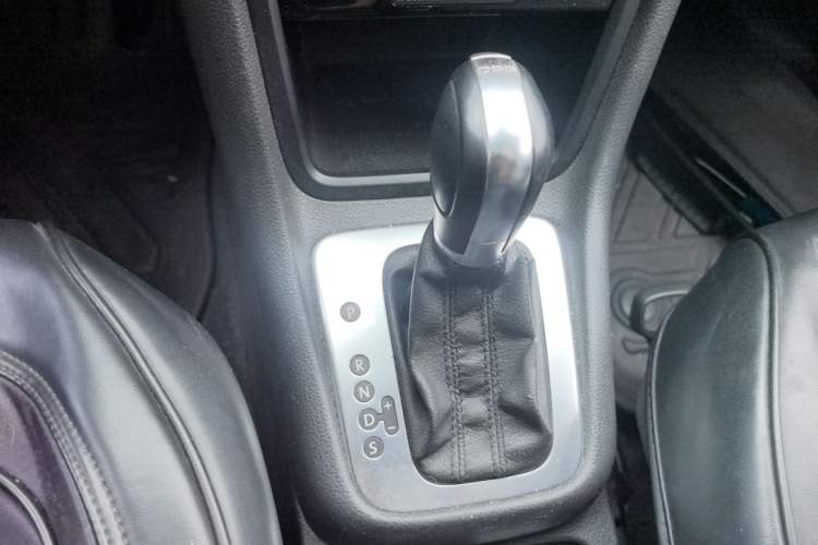 Used Volkswagen Sharan 2013 2.0 TSI Standard Model Gear Lever