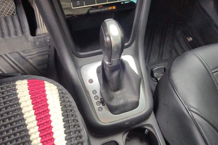 Used Volkswagen Sharan 2013 1.8TSI Standard Model Gear Lever