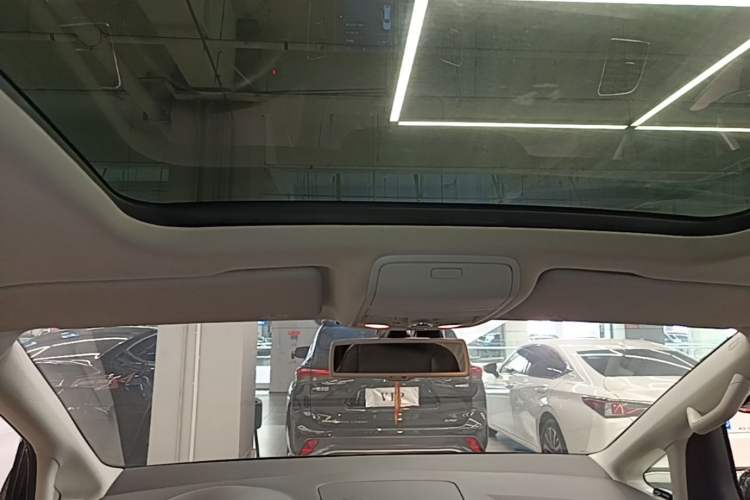 Used Volkswagen Sharan 2013 1.8TSI Standard Model Headliner
