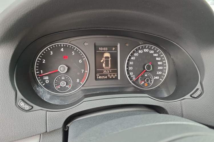 Used Volkswagen Sharan 2013 1.8TSI Standard Model Instrument Cluster