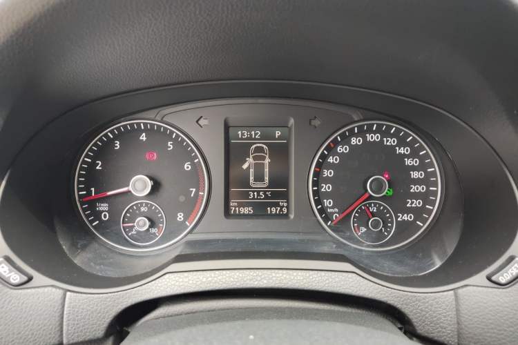 Used Volkswagen Sharan 2013 1.8TSI Standard Model Euro IV Instrument Cluster