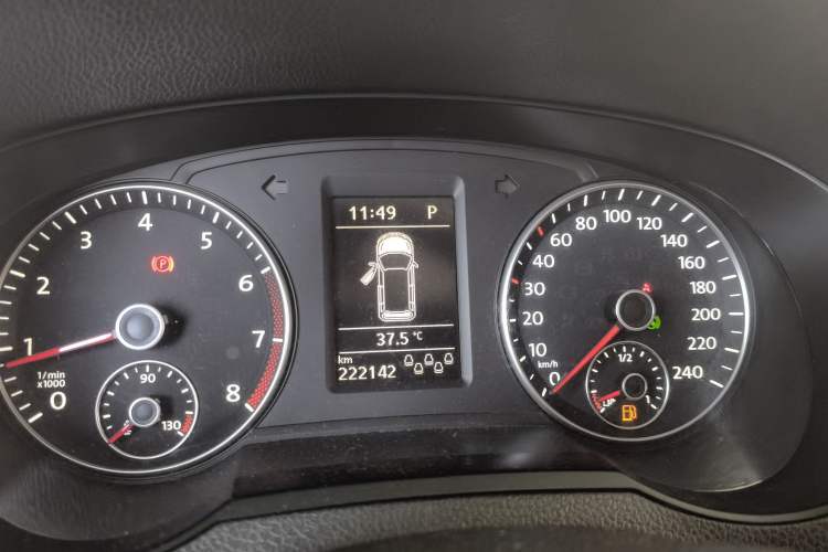 Used Volkswagen Sharan 2013 1.8TSI Comfort Model Euro IV Instrument Cluster