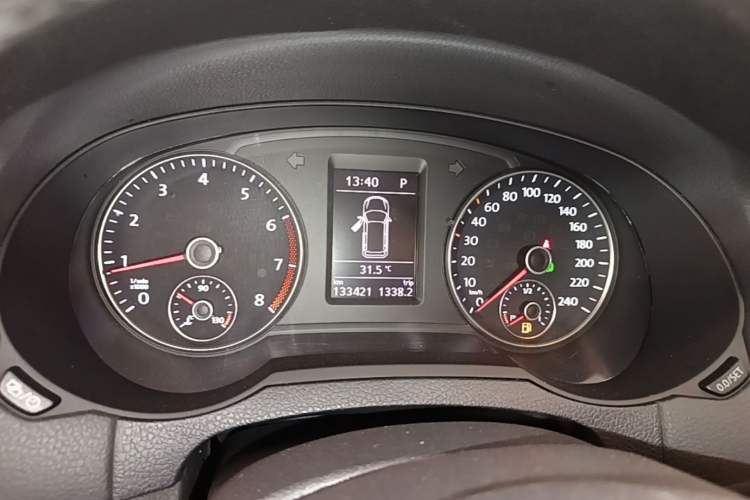 Used Volkswagen Sharan 2013 1.8TSI Standard Model Instrument Cluster