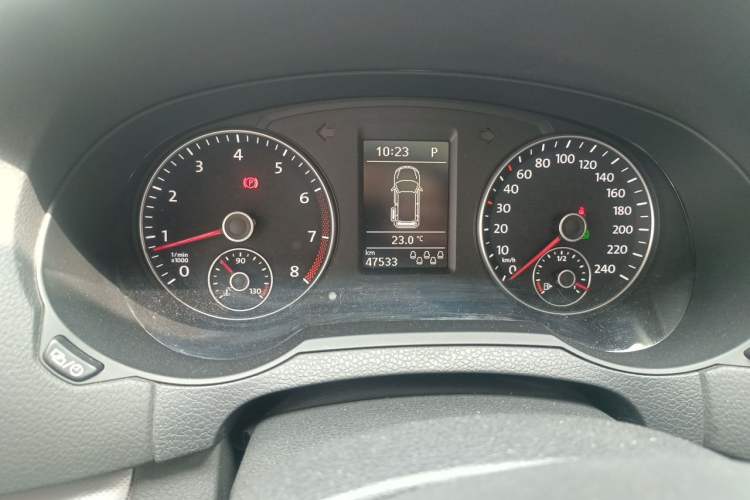 Used Volkswagen Sharan 2013 1.8TSI Standard Model Instrument Cluster