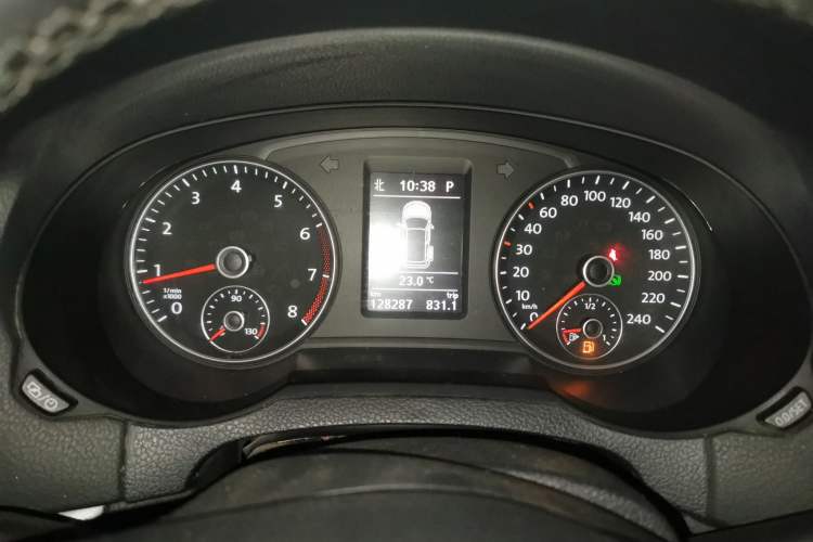 Used Volkswagen Sharan 2013 2.0 TSI Standard Model Instrument Cluster