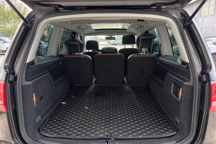 Used Volkswagen Sharan 2013 1.8TSI Comfort Model Interior 11