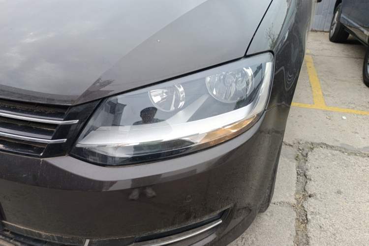 Used Volkswagen Sharan 2013 1.8TSI Comfort Model Left Front Headlight