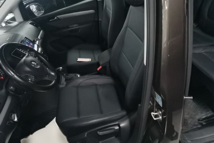 Used Volkswagen Sharan 2013 1.8TSI Standard Model Left Front Seat