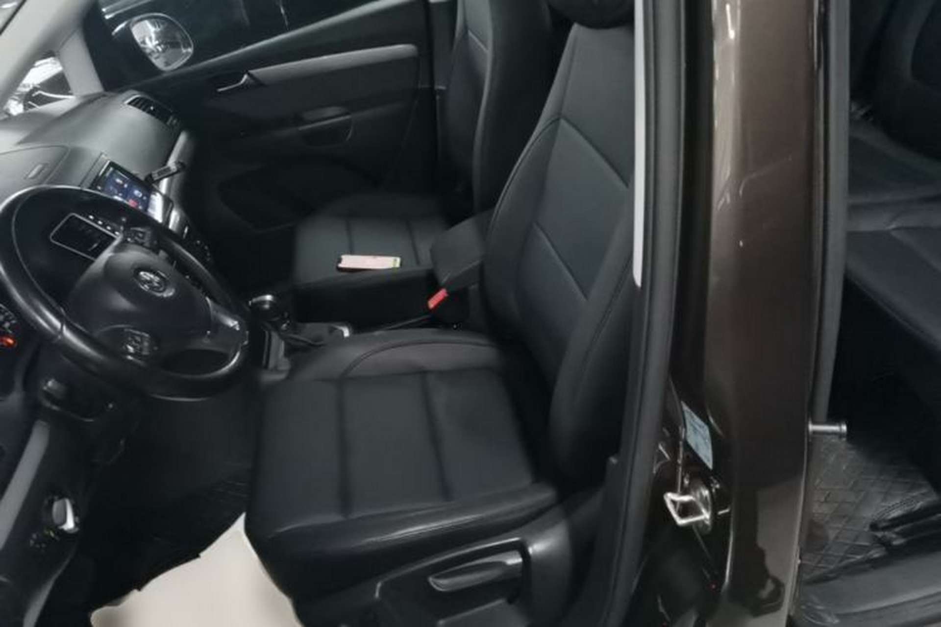 Used Volkswagen Sharan 2013 1.8TSI Standard Model Left Front Seat