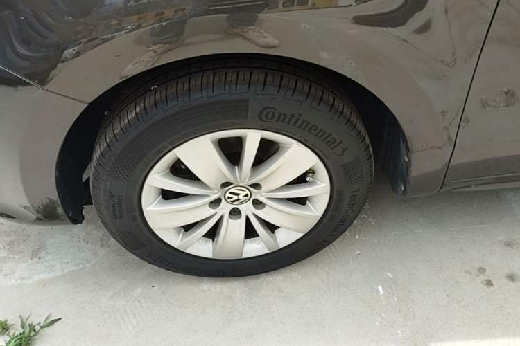 Used Volkswagen Sharan 2013 1.8TSI Standard Model Left Front Wheel Hub