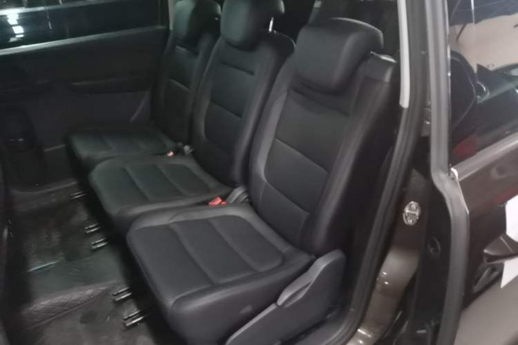 Used Volkswagen Sharan 2013 1.8TSI Standard Model Left Rear Seat