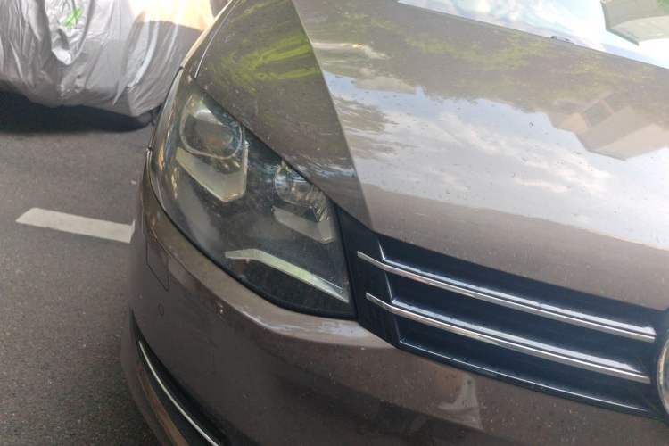 Used Volkswagen Sharan 2013 2.0 TSI Comfort Model Right Front Headlight