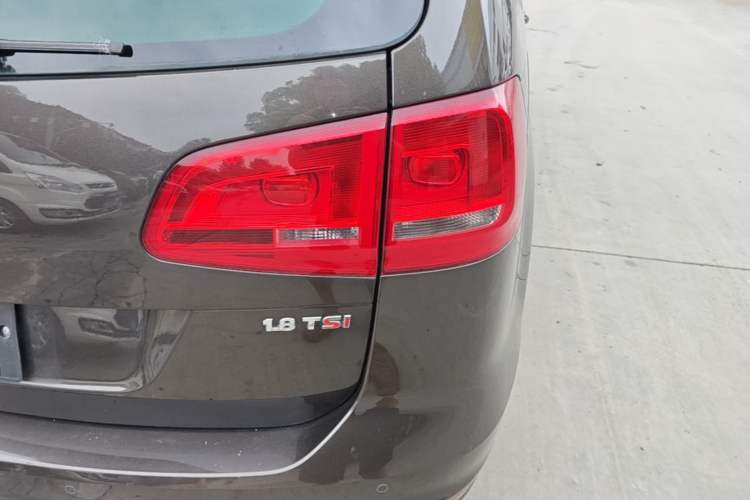 Used Volkswagen Sharan 2013 1.8TSI Standard Model Right Rear Taillight