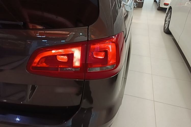Used Volkswagen Sharan 2013 1.8TSI Standard Model Right Rear Taillight