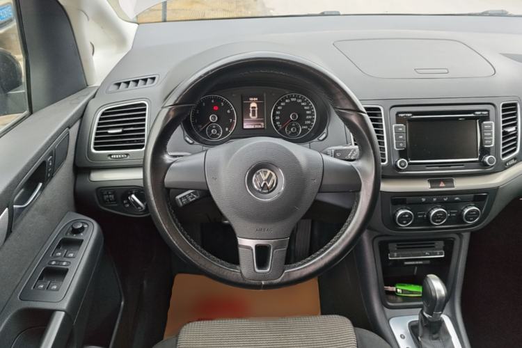 Used Volkswagen Sharan 2013 1.8TSI Standard Model Steering Wheel