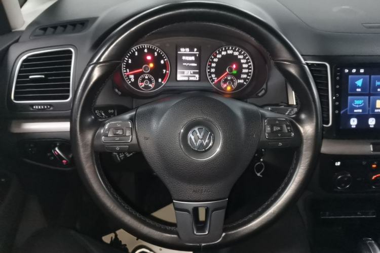 Used Volkswagen Sharan 2013 1.8TSI Standard Model Steering Wheel