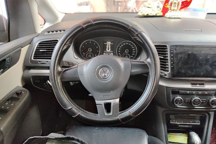 Used Volkswagen Sharan 2013 1.8TSI Standard Model Euro IV Steering Wheel