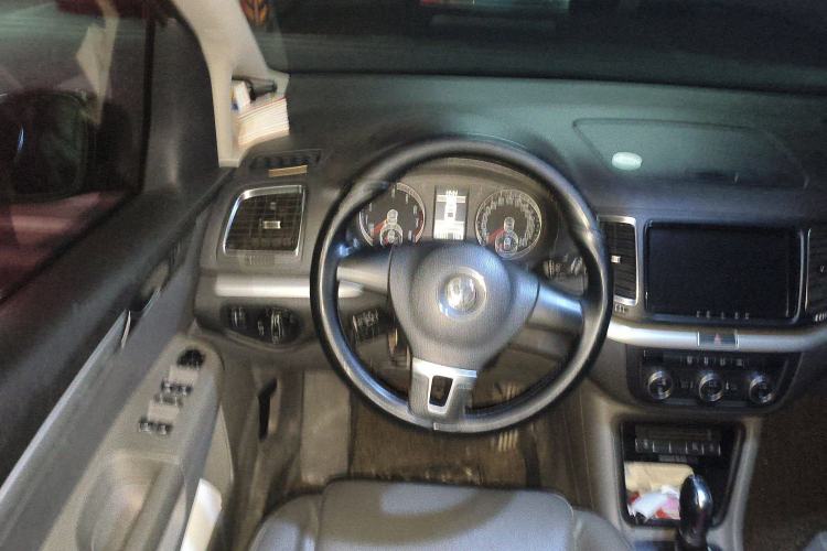 Used Volkswagen Sharan 2013 2.0 TSI Standard Model Steering Wheel