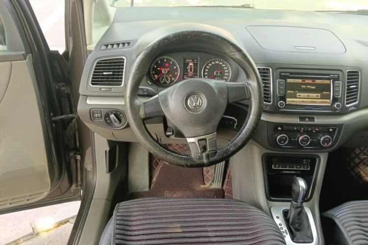 Used Volkswagen Sharan 2013 1.8TSI Standard Model Euro IV Steering Wheel