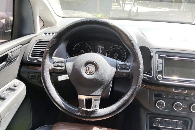 Used Volkswagen Sharan 2013 1.8TSI Comfort Model Euro IV Steering Wheel