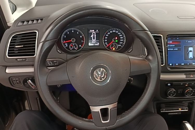 Used Volkswagen Sharan 2013 1.8TSI Standard Model Steering Wheel