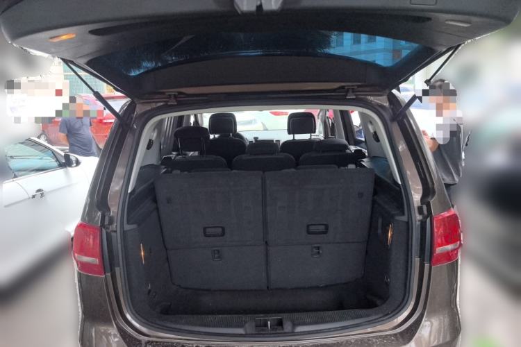 Used Volkswagen Sharan 2013 2.0 TSI Standard Model Trunk