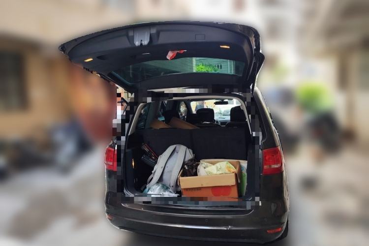 Used Volkswagen Sharan 2013 1.8TSI Comfort Model Euro IV Trunk