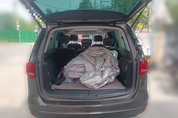 Used Volkswagen Sharan 2013 1.8TSI Standard Model Trunk