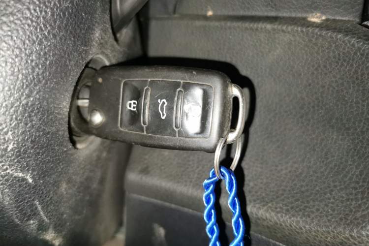 Used Volkswagen Sharan 2013 2.0 TSI Standard Model Vehicle Key
