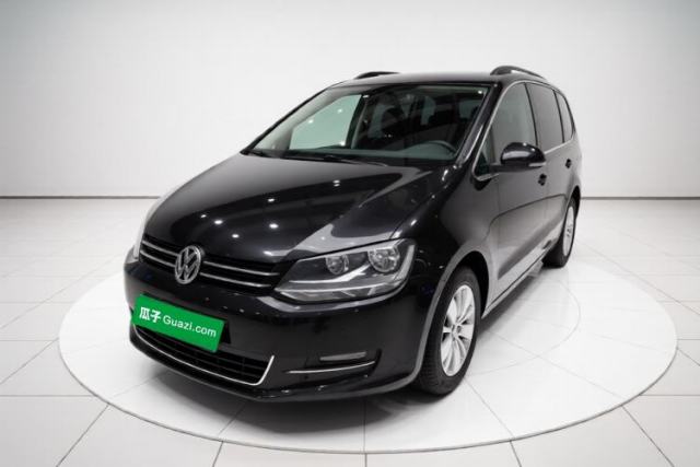 Volkswagen Sharan 2013 2.0 TSI Standard Model с пробегом